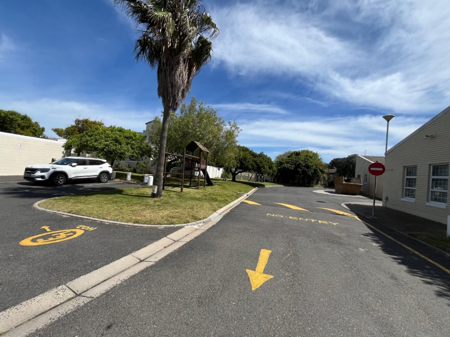 2 Bedroom Property for Sale in Table View Western Cape